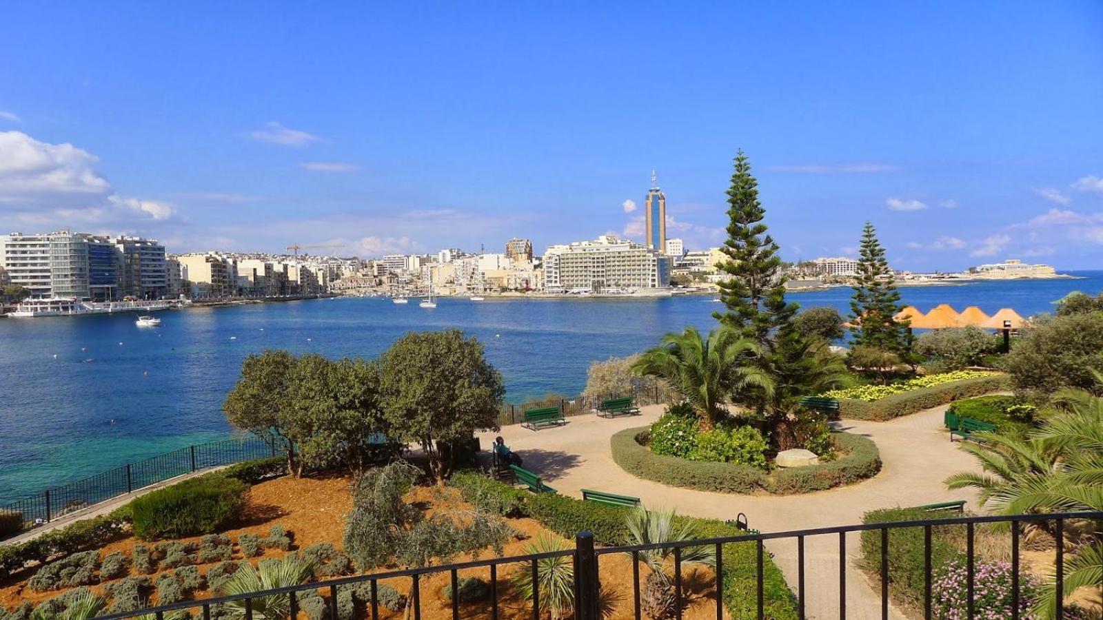 Ferienwohnung Sliema 2Br Great Location With Terrace Exterior foto