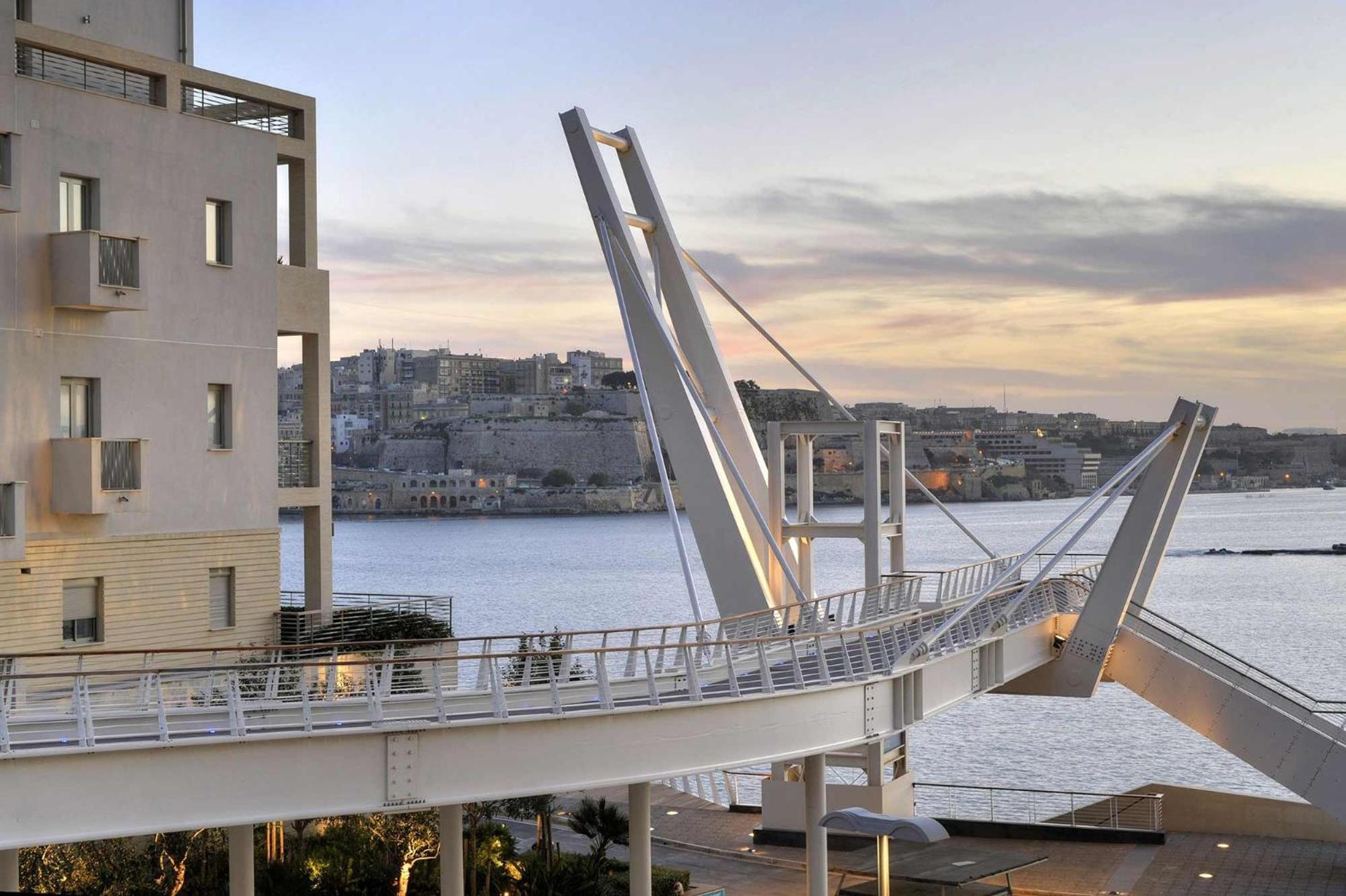 Ferienwohnung Sliema 2Br Great Location With Terrace Exterior foto